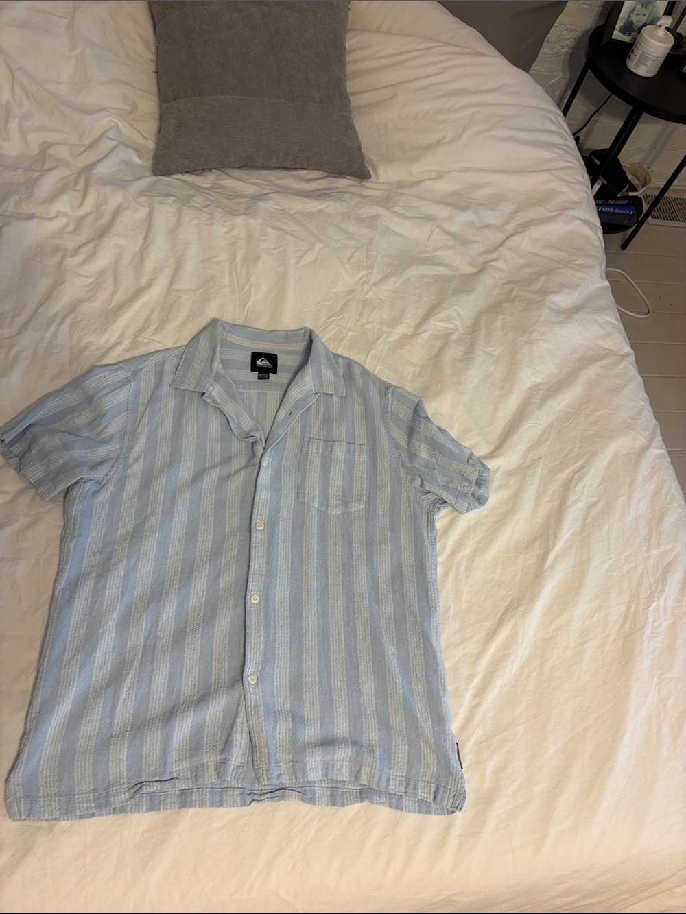 Quiksilver Men’s Light Blue & White Striped Short-Sleeve Button Shirt